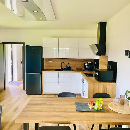 Apartman Dome B