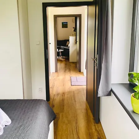 Lägenhet Apartman Dome B *