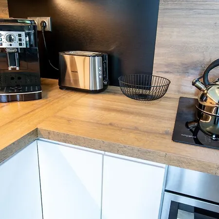 Lägenhet Apartman Dome B
